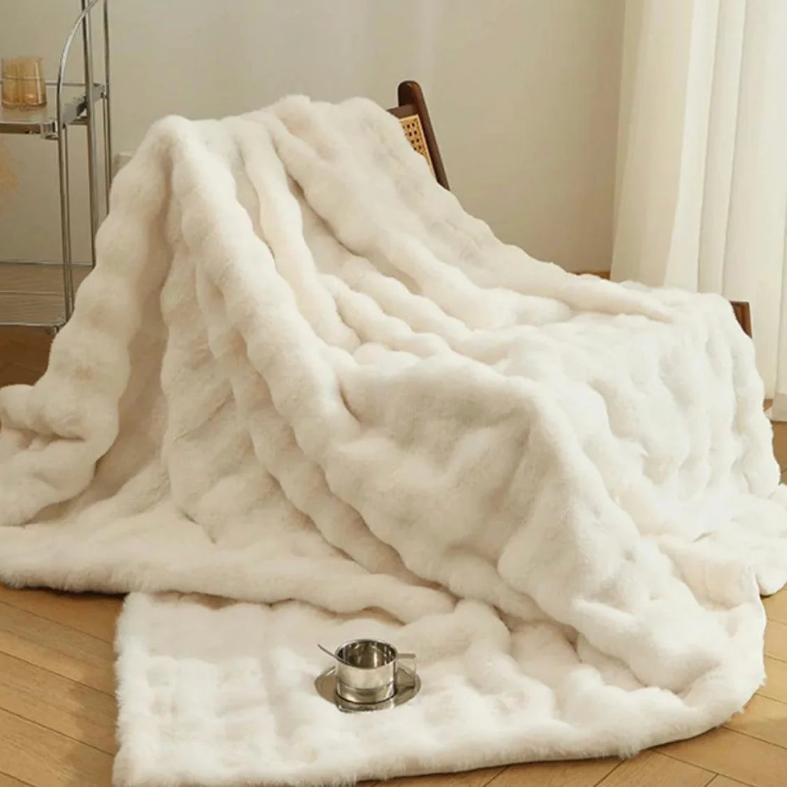 Aisho-ふわとろ毛布｜ラビットファー風、とろけるような肌触り